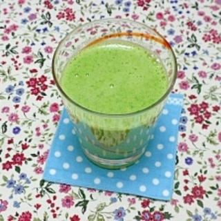 小松菜とみかんのグリーンジュース